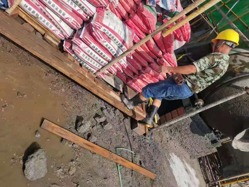 防冻型铁路支座灌浆料(图1)